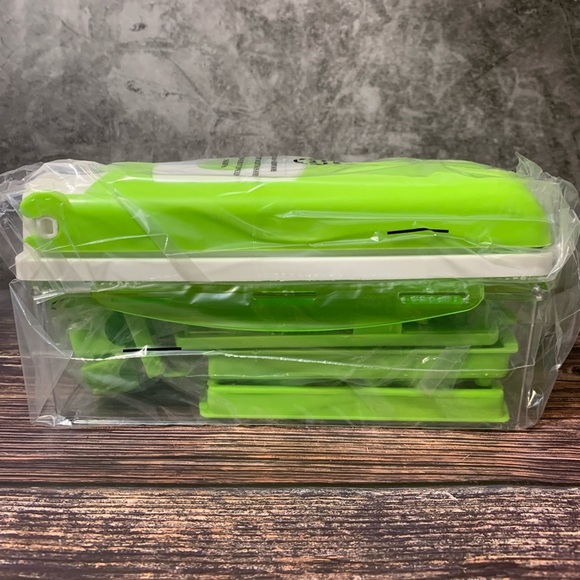 Multipurpose Vegetable and Fruit Chopper Cutter Grater Slicer - Picture 4 of 14